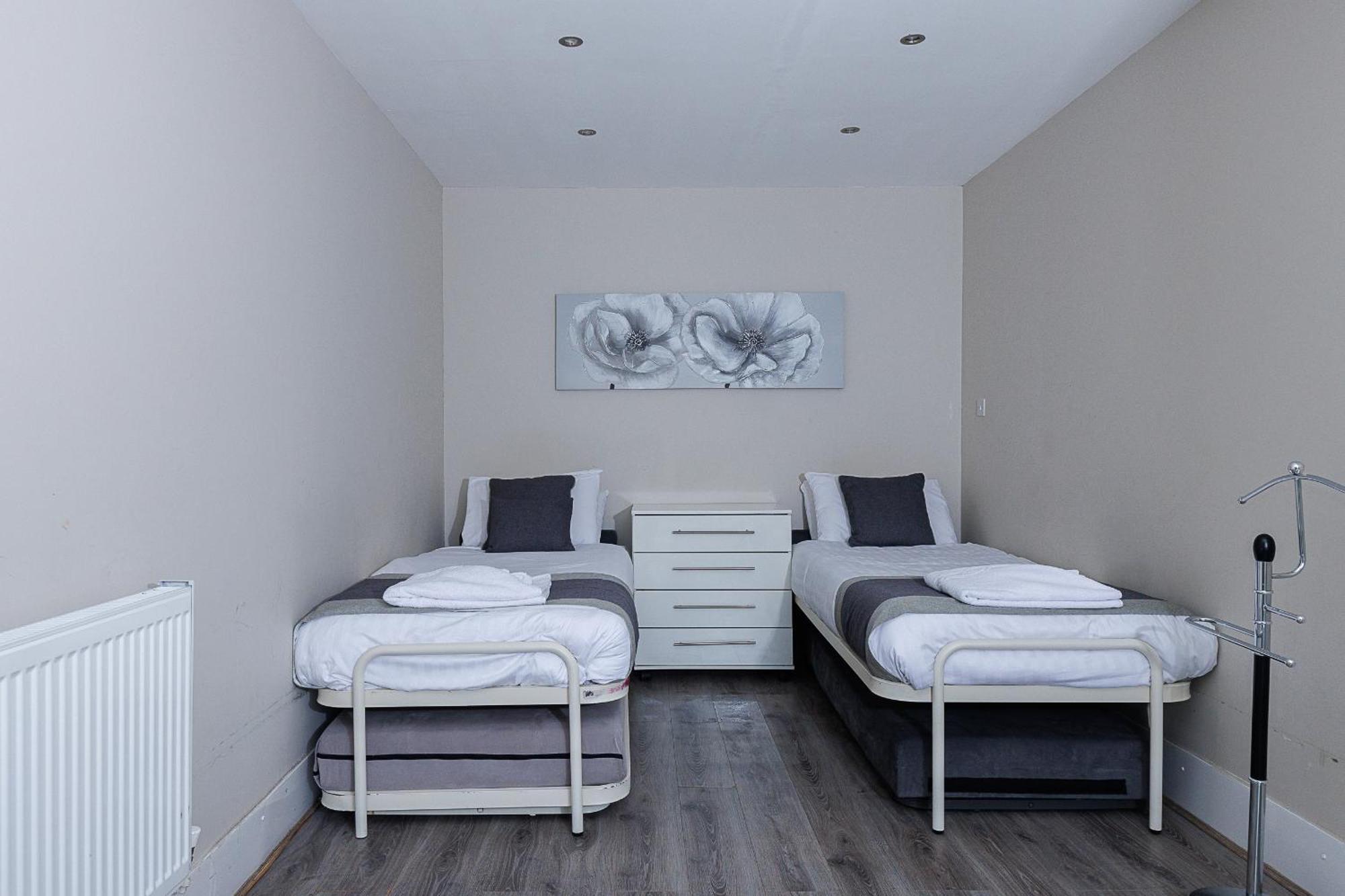 Riverside Villas Manchester Exterior foto